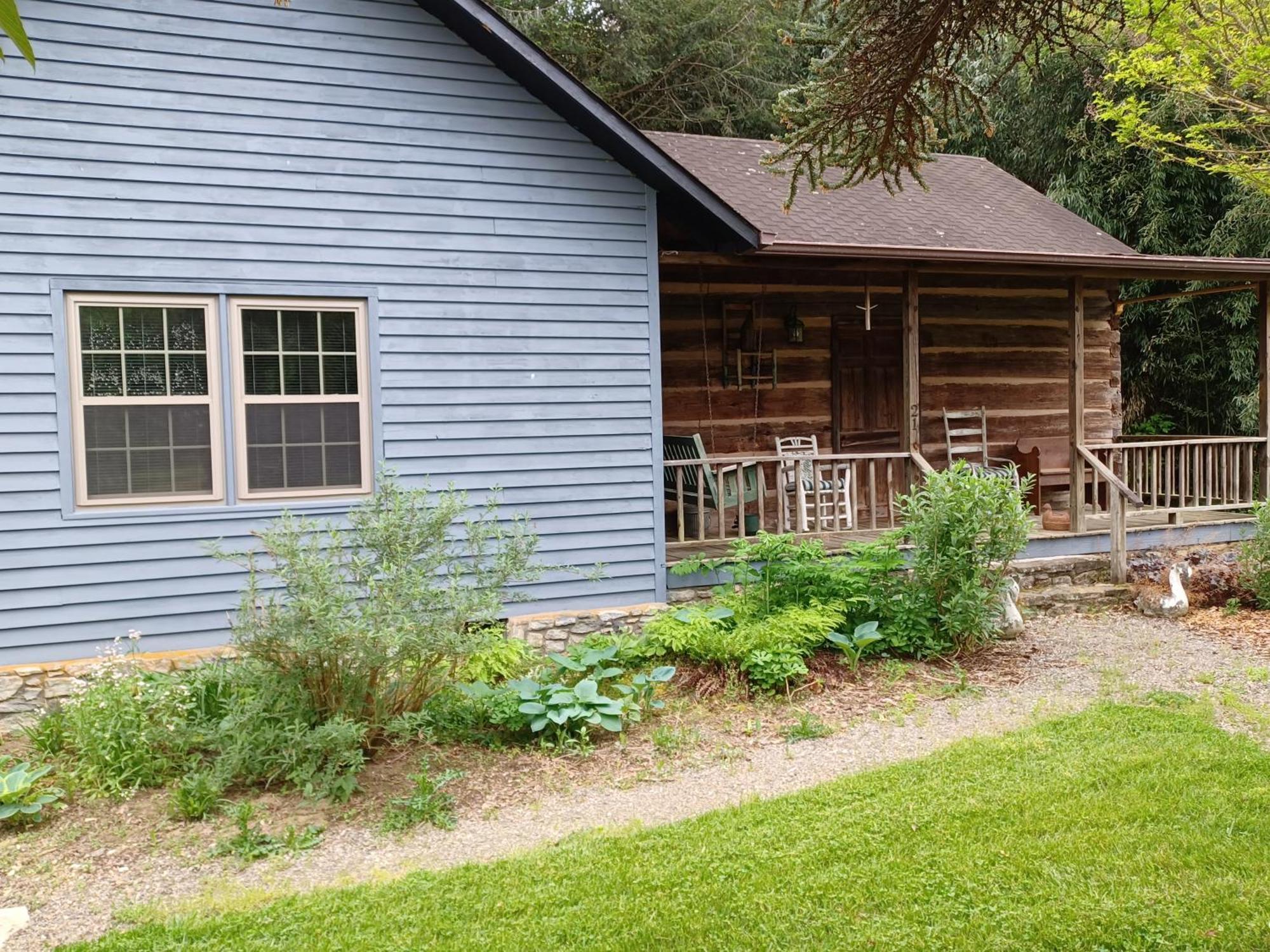 Restored1850S Log Cabin, With Gazebo And Gardens! 1 Mile To Downtown Weaverville Bagian luar foto