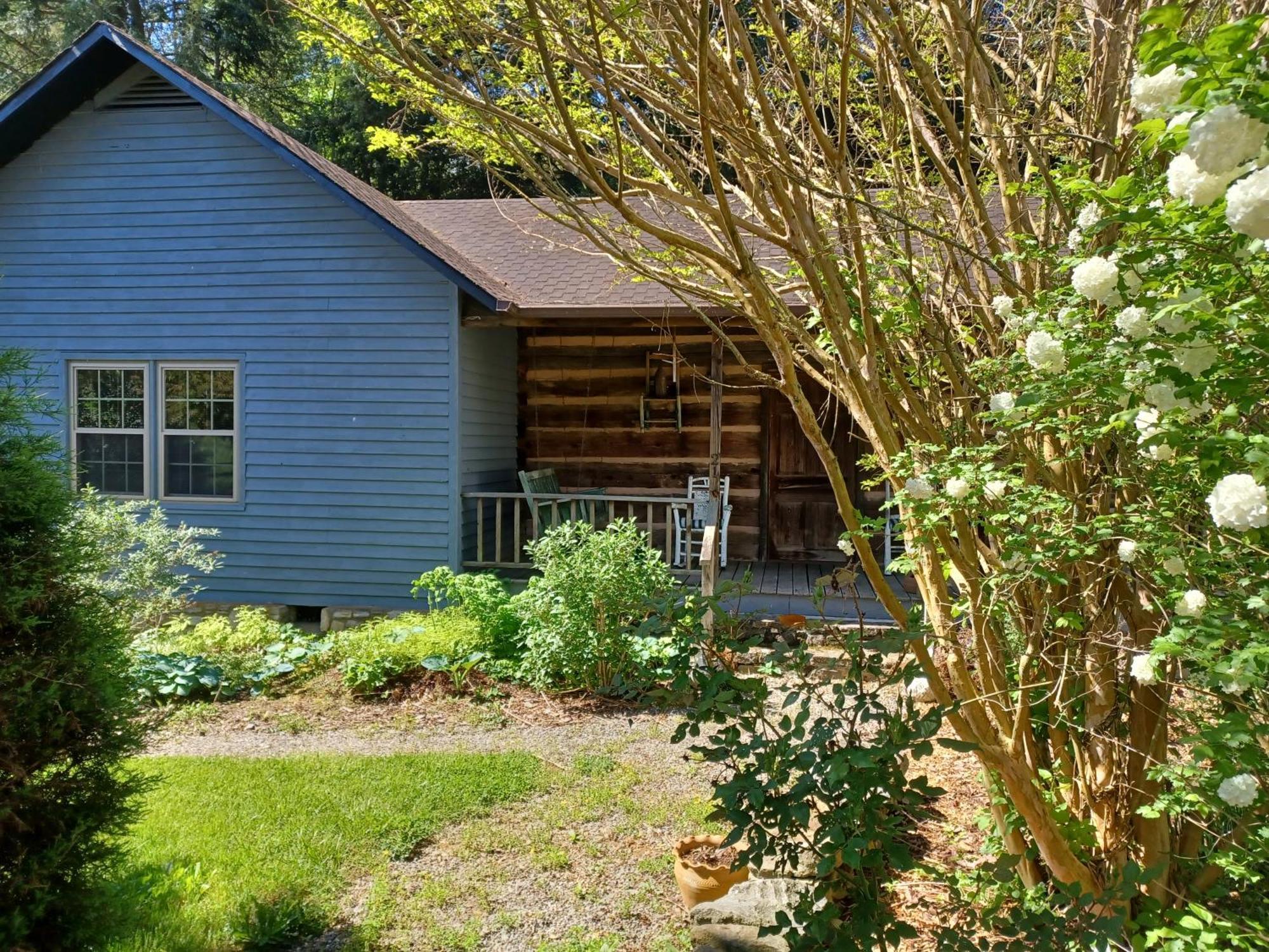 Restored1850S Log Cabin, With Gazebo And Gardens! 1 Mile To Downtown Weaverville Bagian luar foto