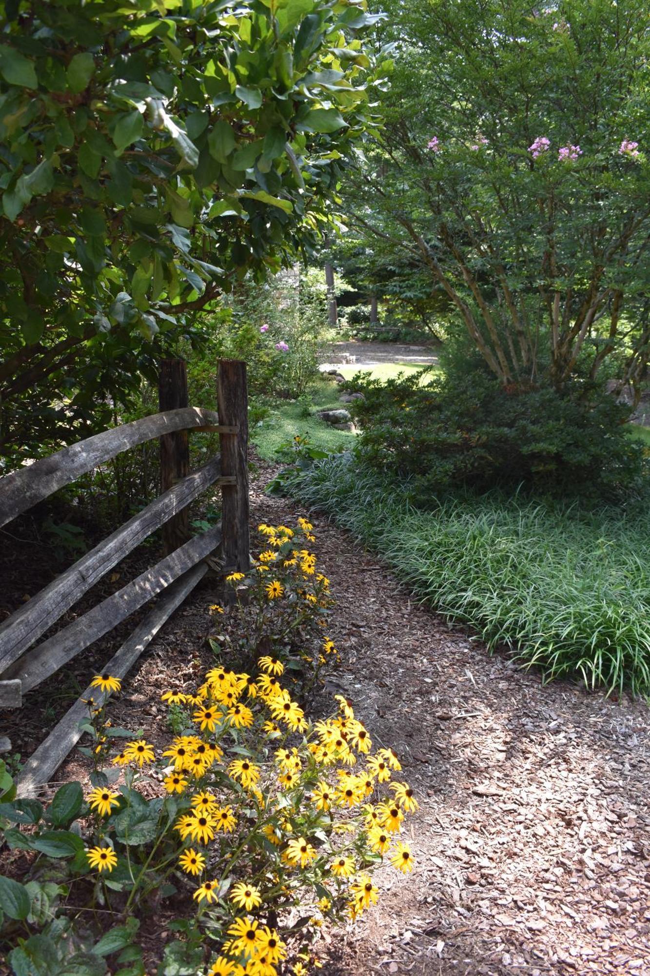 Restored1850S Log Cabin, With Gazebo And Gardens! 1 Mile To Downtown Weaverville Bagian luar foto