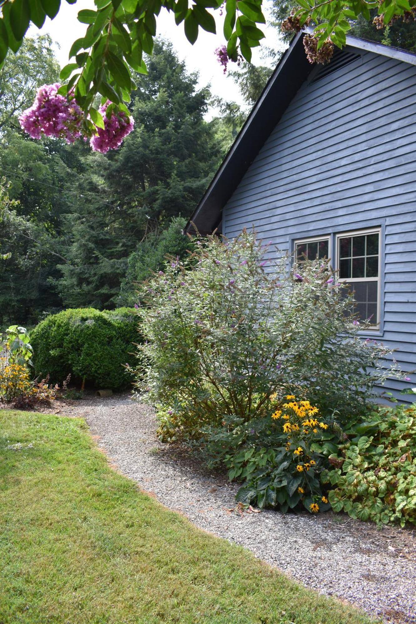 Restored1850S Log Cabin, With Gazebo And Gardens! 1 Mile To Downtown Weaverville Bagian luar foto