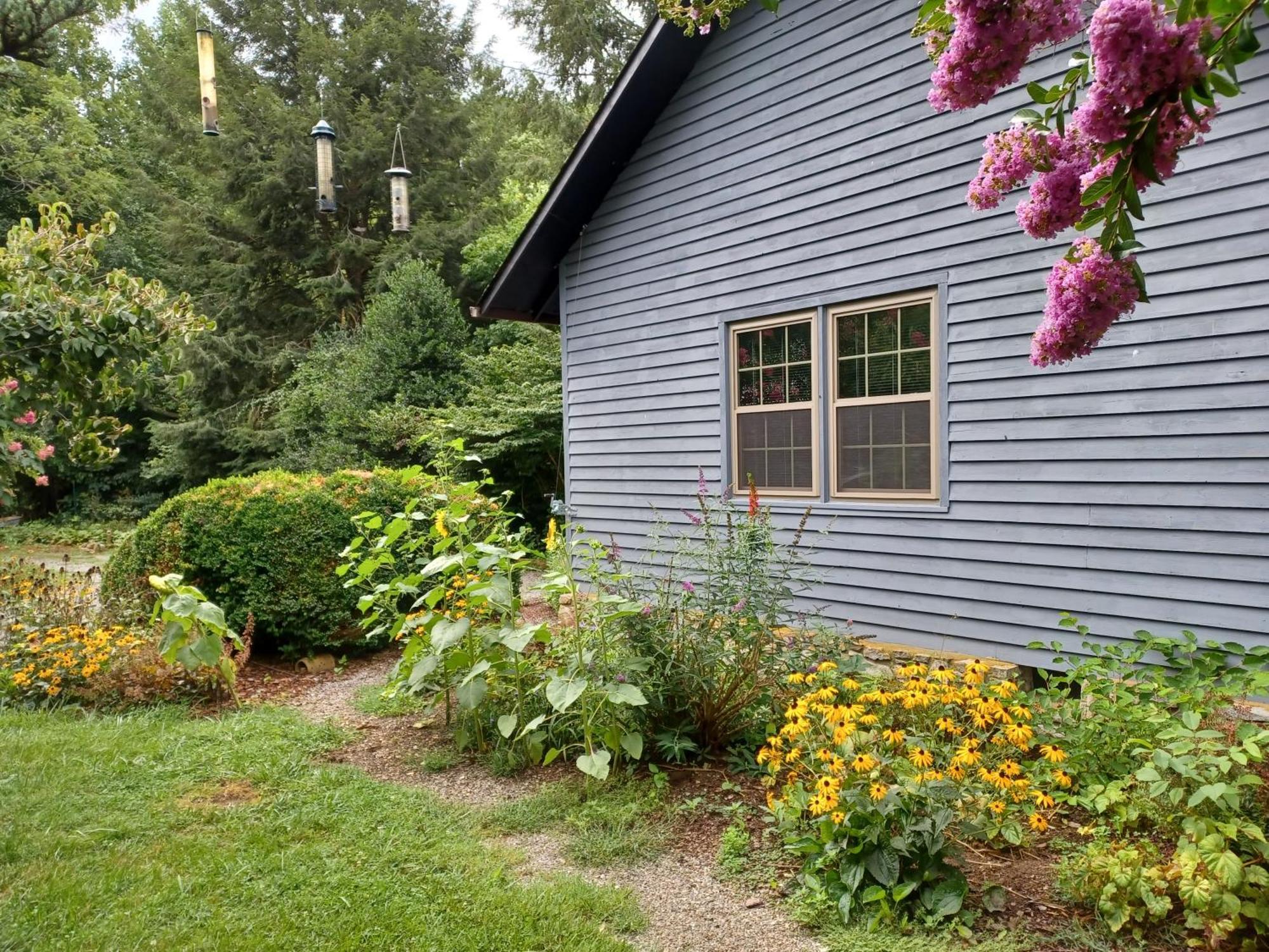 Restored1850S Log Cabin, With Gazebo And Gardens! 1 Mile To Downtown Weaverville Bagian luar foto